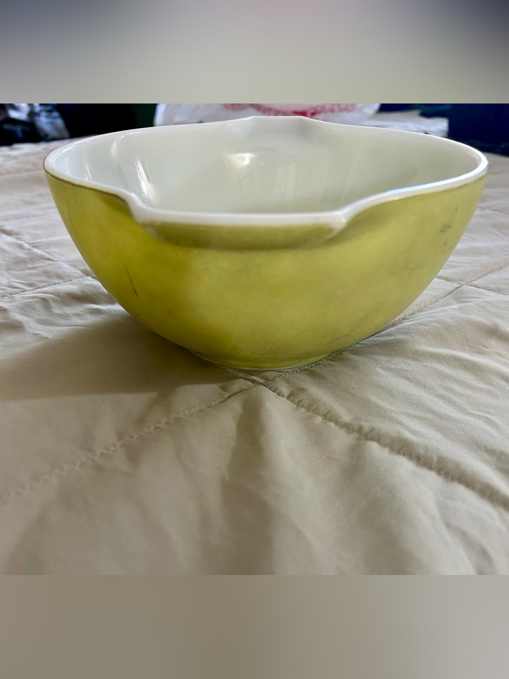 Vintage Pyrex Verde Green Cinderella mixing bowl